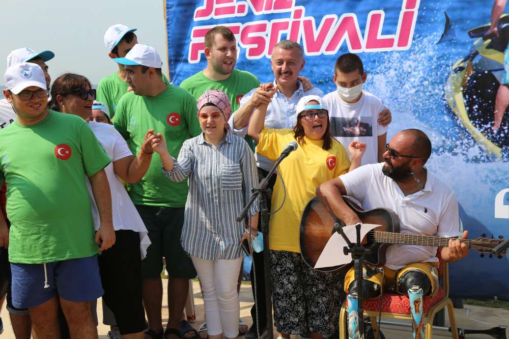 ÖZEL ÇOCUKLAR DENİZ FESTİVALİNDE EĞLENDİ