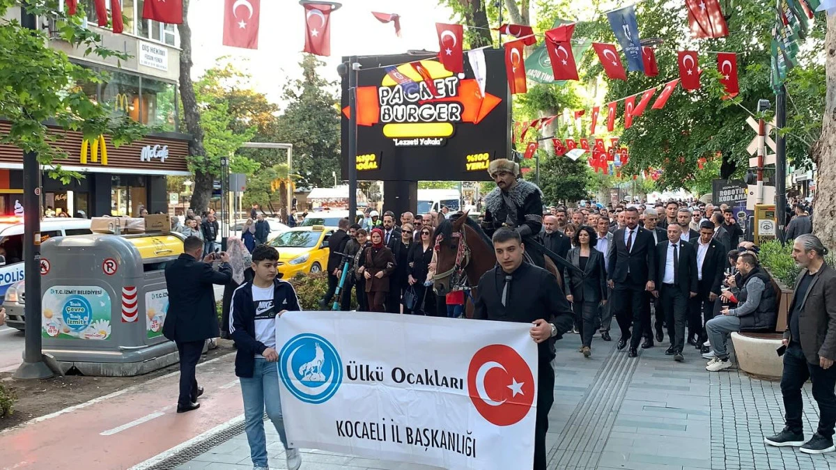 3 MAYIS TÜRKÇÜLÜK GÜNÜ YÜRÜYÜŞLE KUTLANDI