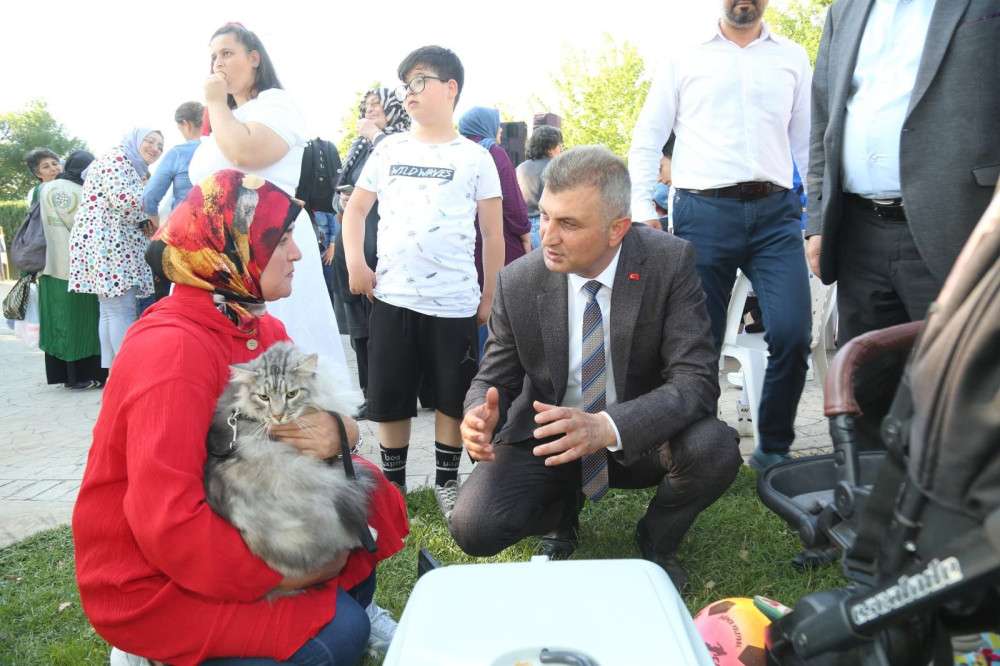 BAHAR ŞENLİĞİ KAVAKLI SAHİLİ AMFİ'DE BAŞLADI