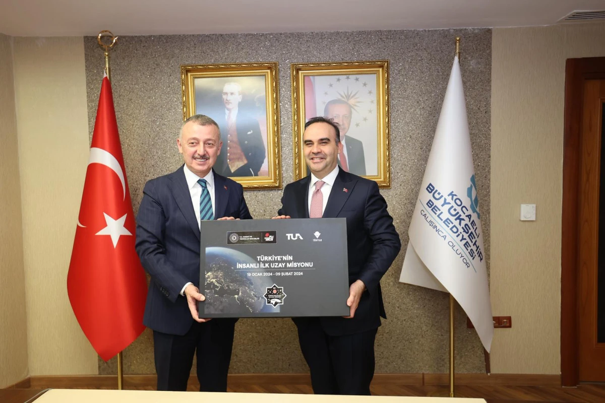 BAKAN KACIR&rsquo;DAN B&Uuml;Y&Uuml;KŞEHİR&rsquo;E ZİYARET