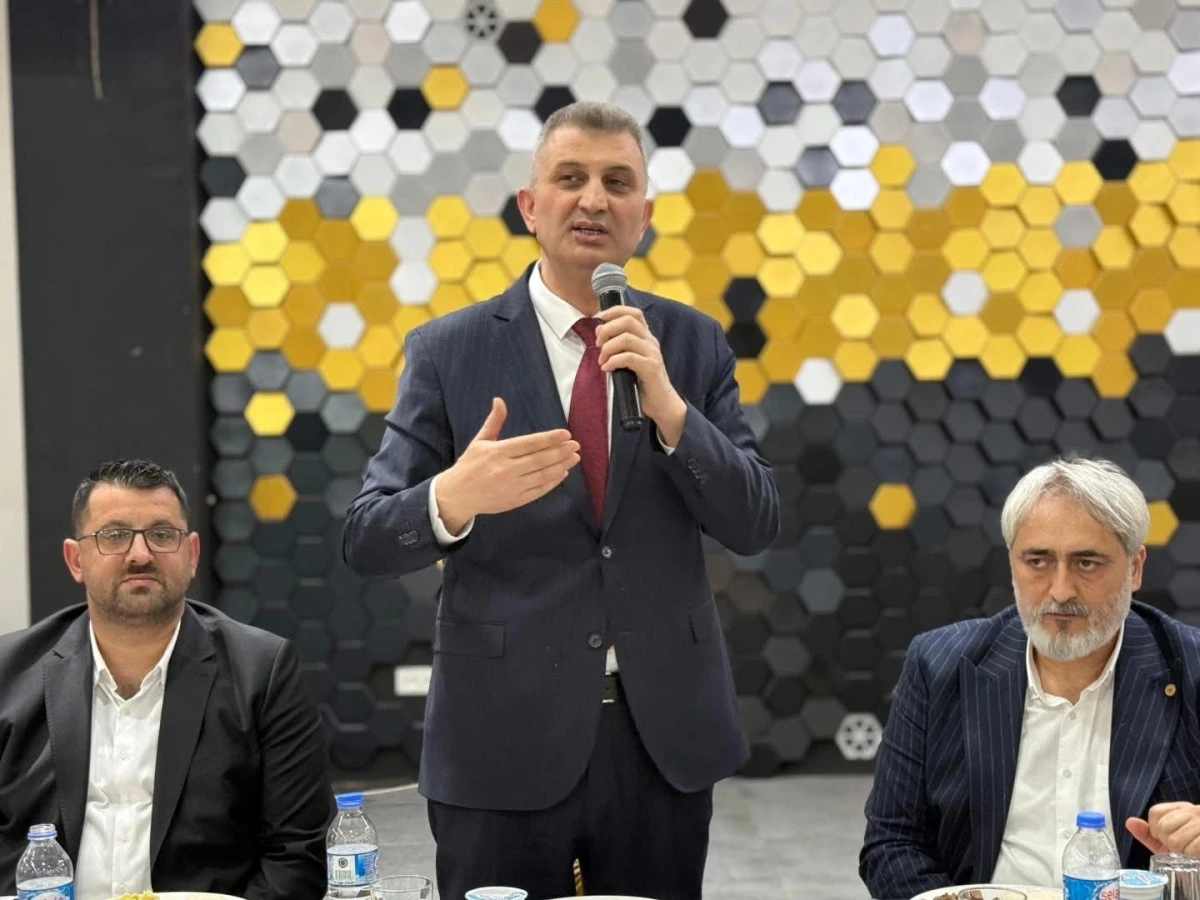 BAŞKAN ALİ YILDIRIM SEZER İFTAR'DA SPOR KUL&Uuml;P BAŞKANLARI İLE BİR ARAYA GELDİ