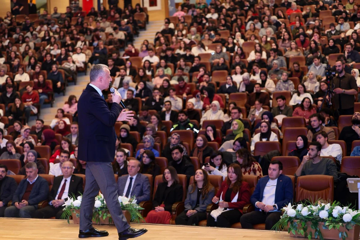 BAŞKAN BÜYÜKAKIN: KOCAELİ, GENÇLERİ İLE GÜÇLÜ