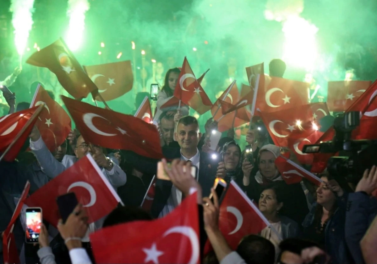 BAŞKAN SEZER: 19 MAYIS TAM BAĞIMSIZ DEVLET KURMA KARARININ İLK ADIMIDIR