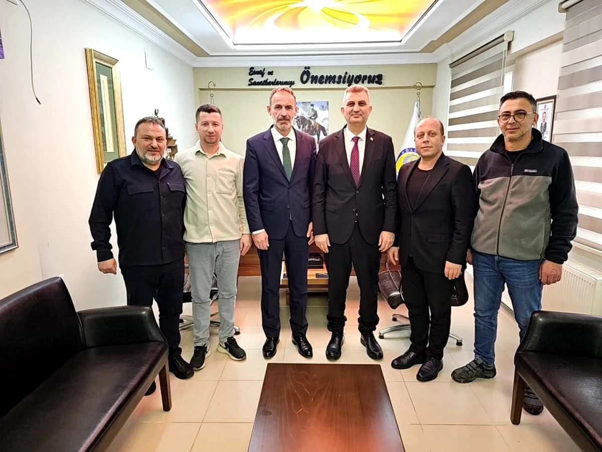 BAŞKAN SEZER&rsquo;DEN ESNAF ODASI&rsquo;NA HAYIRLI OLSUN ZİYARETİ