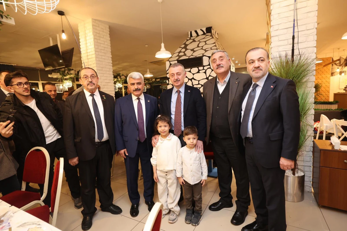 B&Uuml;Y&Uuml;KAKIN ŞEHİT AİLELERİ, GAZİ VE YAŞLILAR İLE BİR ARAYA GELDİ