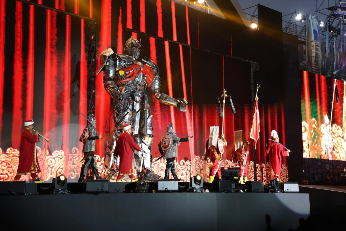 BÜYÜKŞEHİR MEHTERİ, ULSAN’DA YERİ GÖĞÜ İNLETTİ