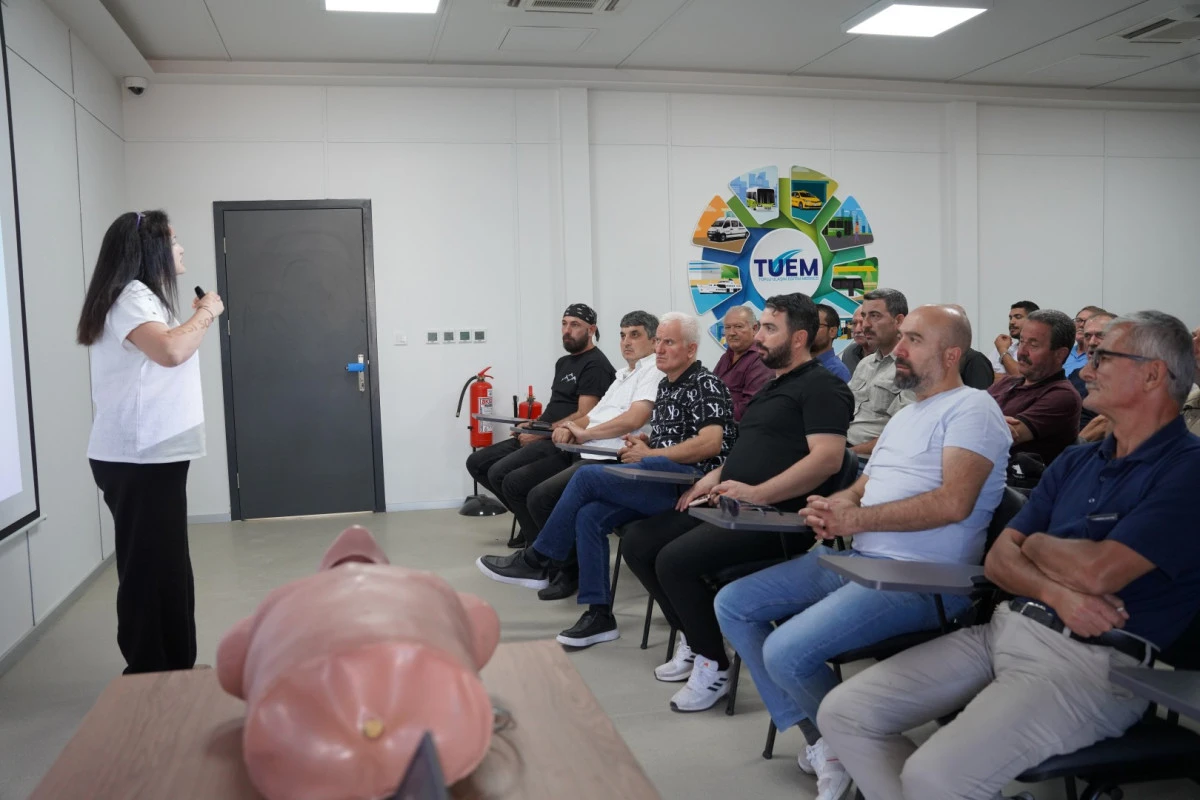 BÜYÜKŞEHİR, ULAŞIMDA EĞİTİM ÇITASINI YÜKSEK TUTUYOR