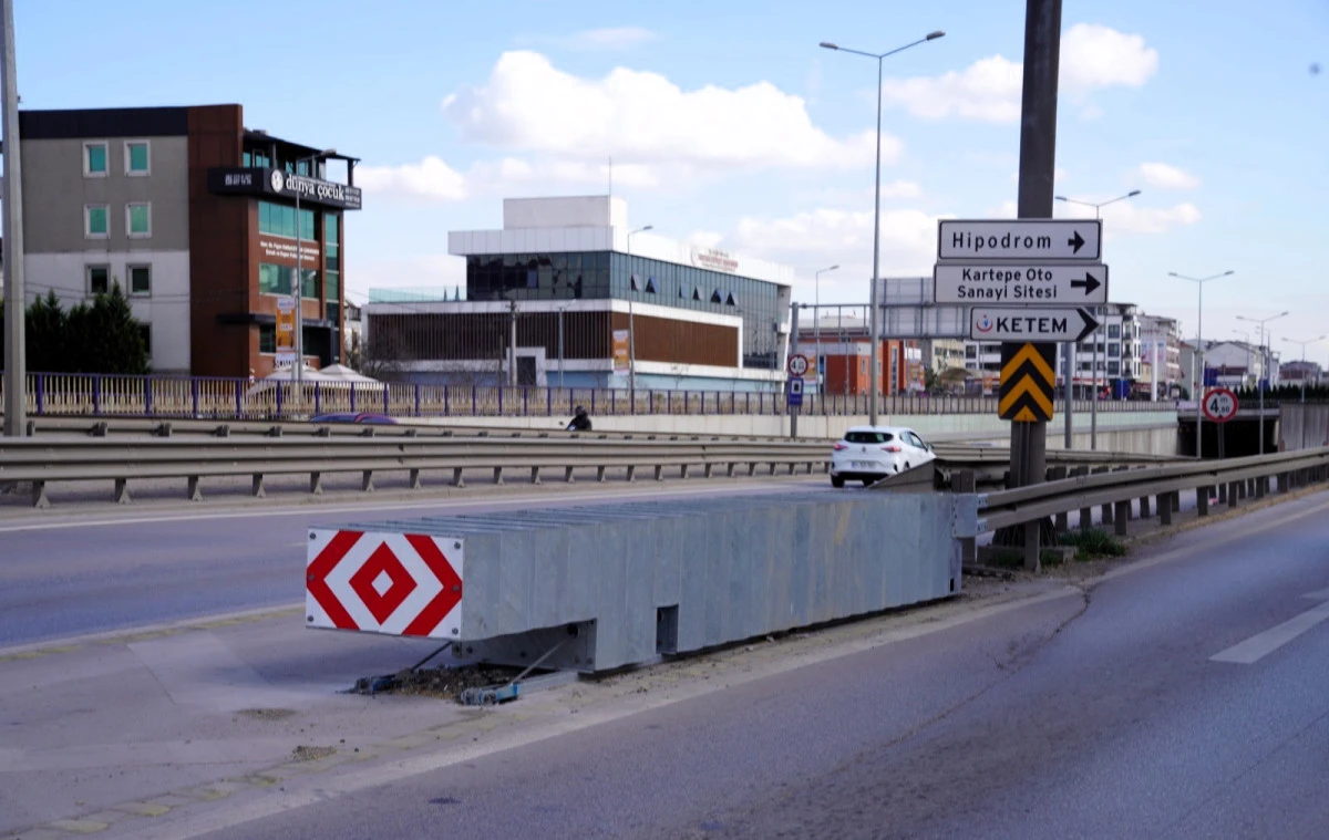 B&Uuml;Y&Uuml;KŞEHİR&rsquo;DEN 6 NOKTAYA &Ccedil;ARPIŞMA YASTIKLARI