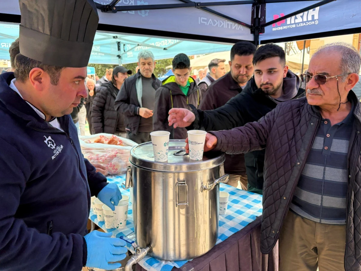 B&Uuml;Y&Uuml;KŞEHİR&rsquo;DEN DEPREM ŞEHİTLERİ İ&Ccedil;İN &Ccedil;ORBA İKRAMI