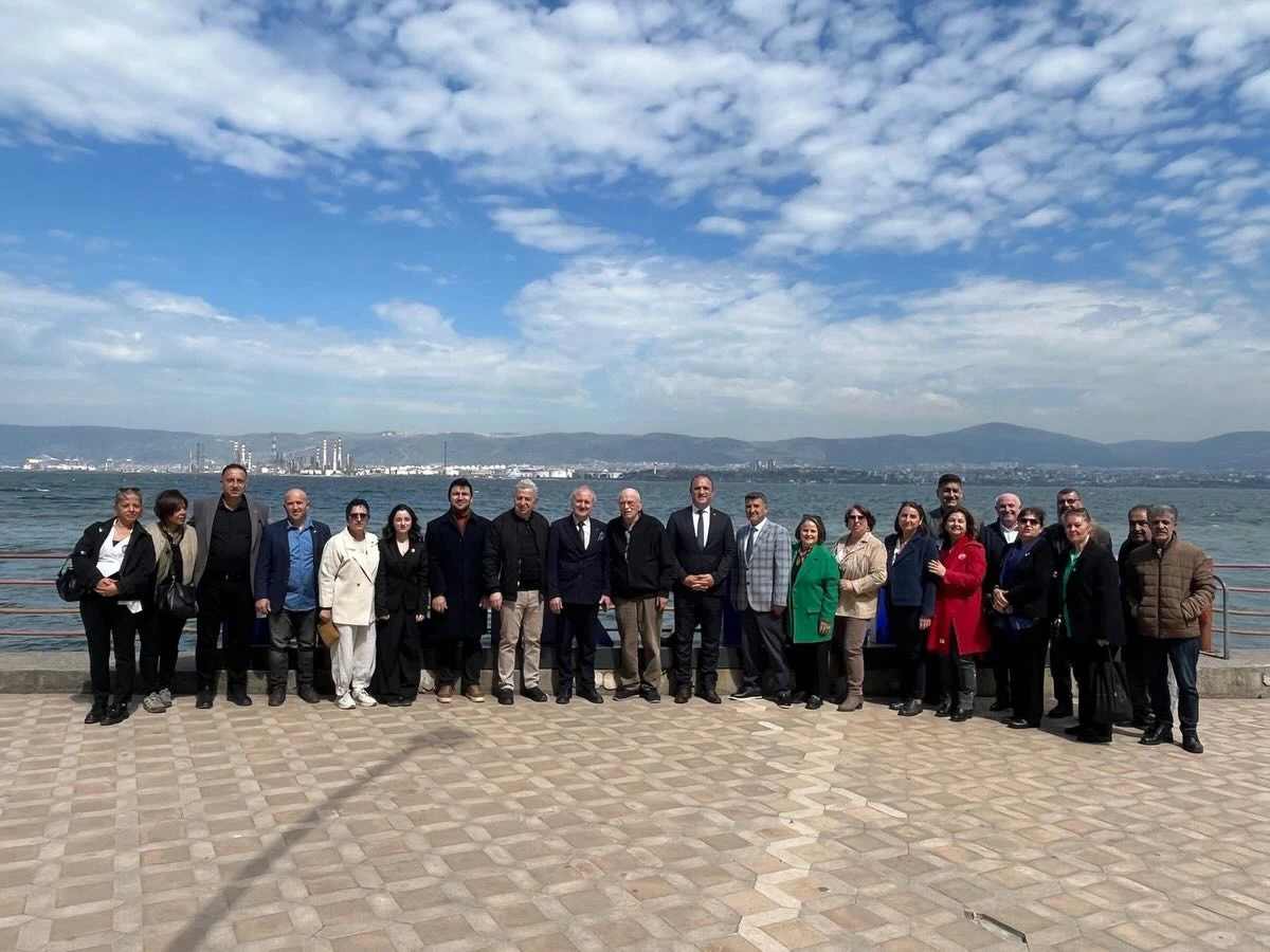 CHP &Uuml;YE SEFERBERLİĞİ DEĞİRMENDERE&rsquo;DE BAŞLADI