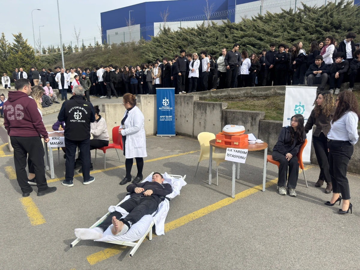 DEPREM HAFTASI&rsquo;NDA 2 BİN 700 KİŞİYE ULAŞILDI