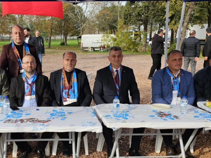 DONANMA PARKI'NDA HAMSİ ŞÖLENİ