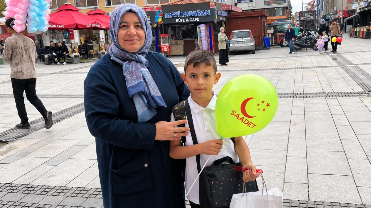 Eğitim aileler i&ccedil;in ağır bir y&uuml;ke d&ouml;n&uuml;şt&uuml;