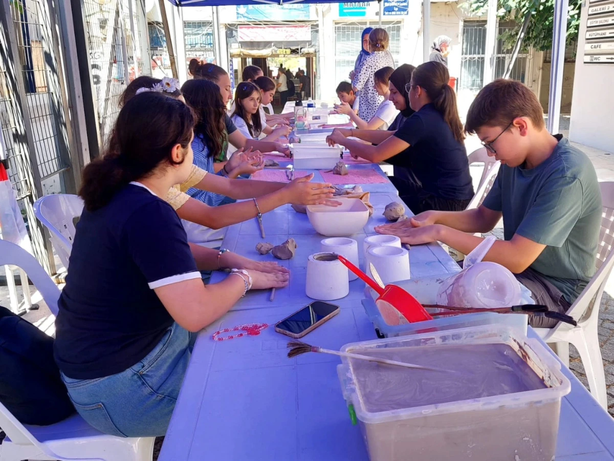 GÖLCÜKLÜ ÇOCUKLAR VE GENÇLER SANAT DOLU 3 GÜN GEÇİRDİ