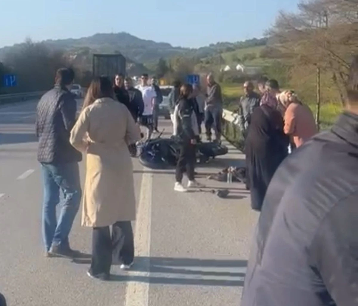 GÖLCÜKLÜ GENÇ MOTOSİKLET KAZASINDA HAYATINI KAYBETTİ