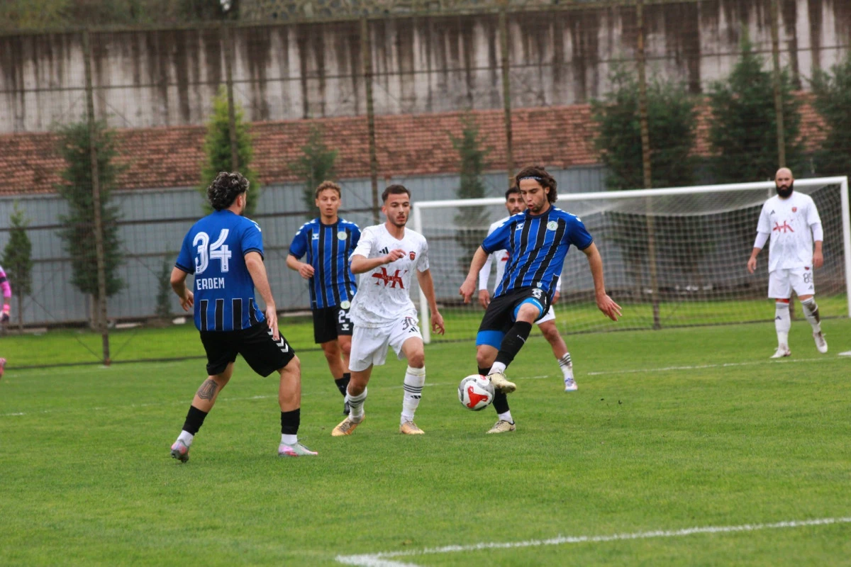 GÖLCÜKSPOR EVİNDE KAYBETTİ