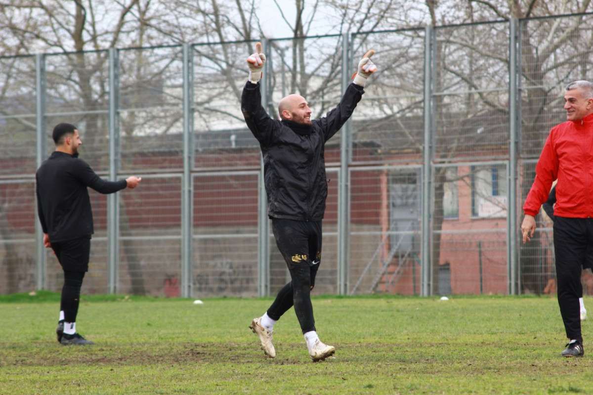 GÖLCÜKSPOR ÜÇ GÜN İZNİN ARDINDAN ÇALIŞMALARA BAŞLADI 