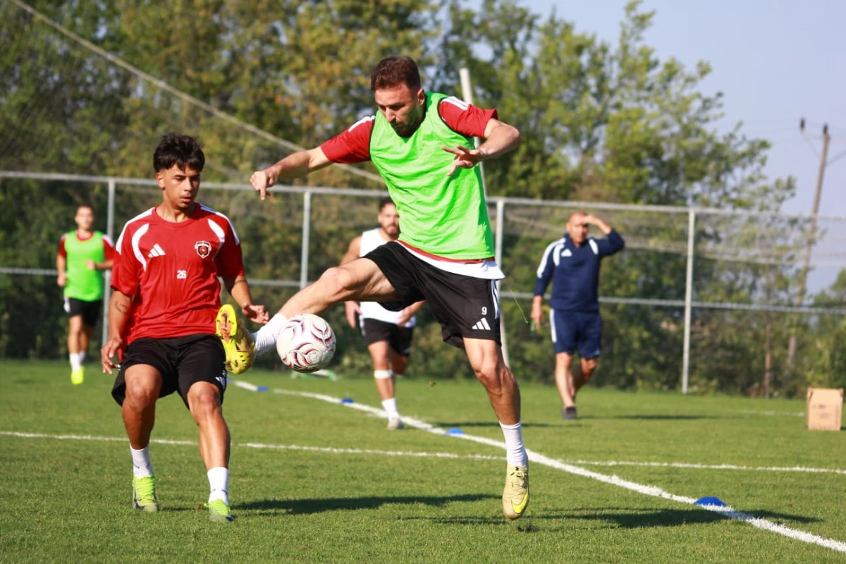 G&ouml;lc&uuml;kspor&rsquo;un Bolu kampı yoğun tempoda başladı