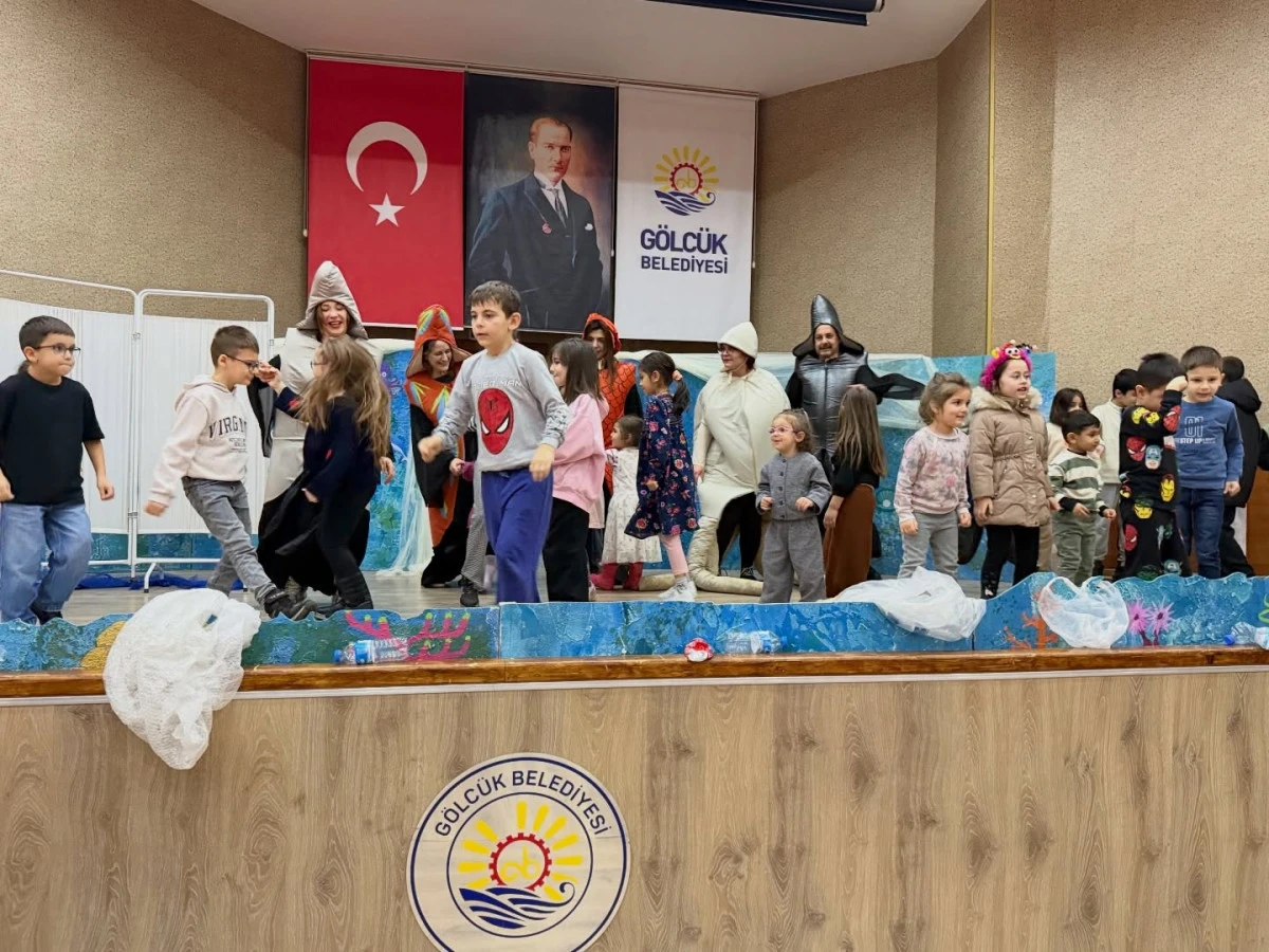 G&Ouml;LC&Uuml;K&rsquo;TE &Ccedil;OCUKLARA &Ouml;ZEL SAHNE ETKİNLİKLERİ DOLU DOLU GE&Ccedil;İYOR