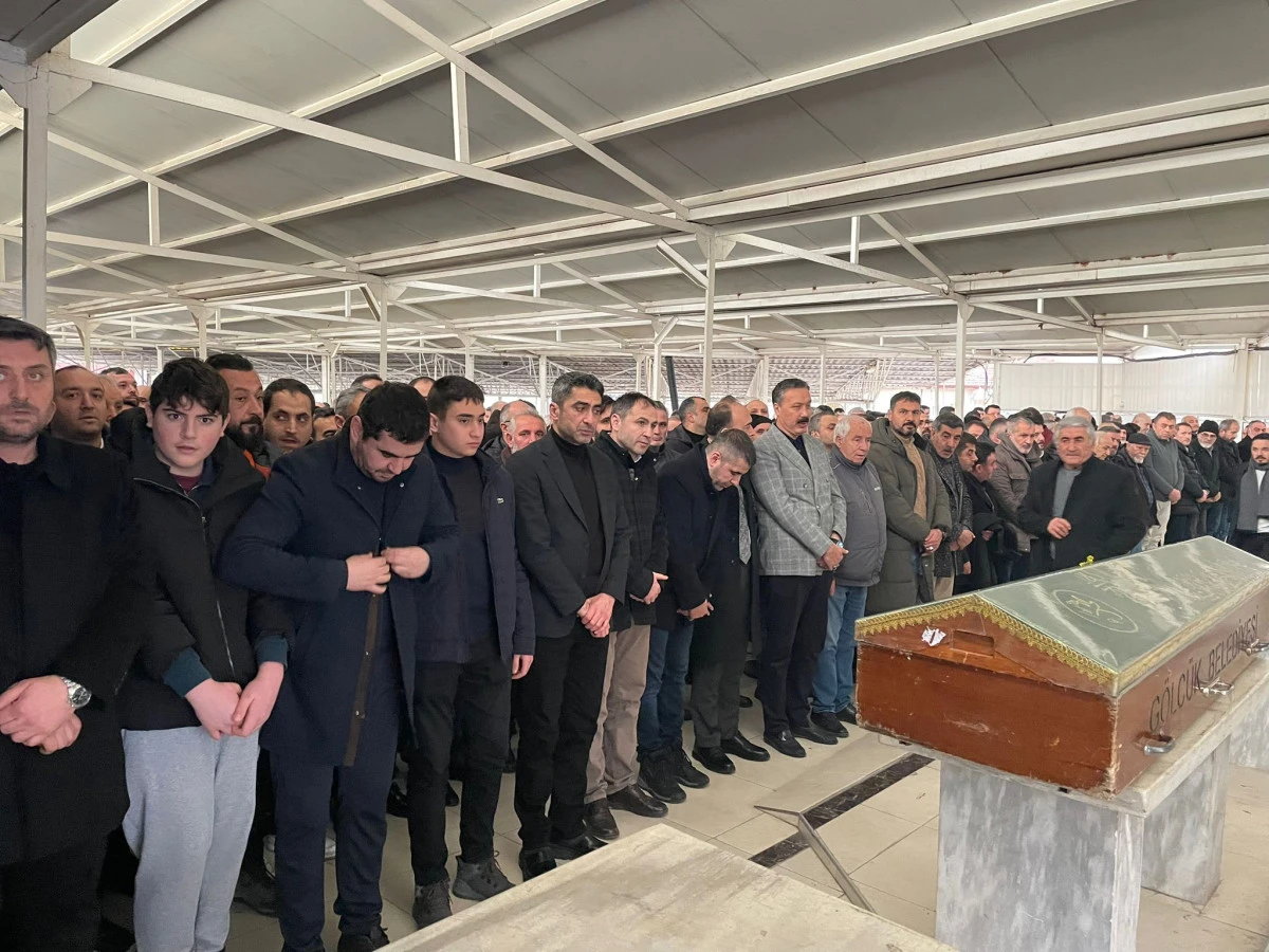 HACIBEY YILDIZ SON YOLCULUĞUNA UĞURLANDI