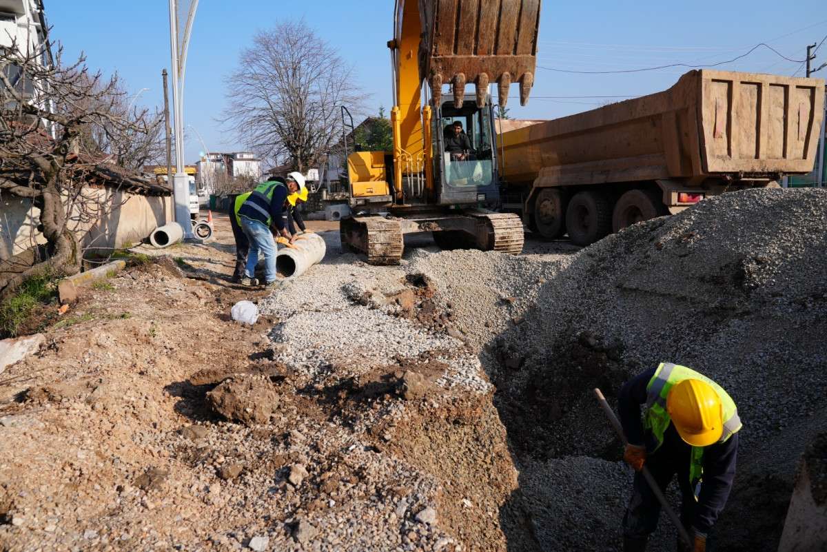 İSU'nun altyapıyı çalışmaları hız kesmeden devam ediyor