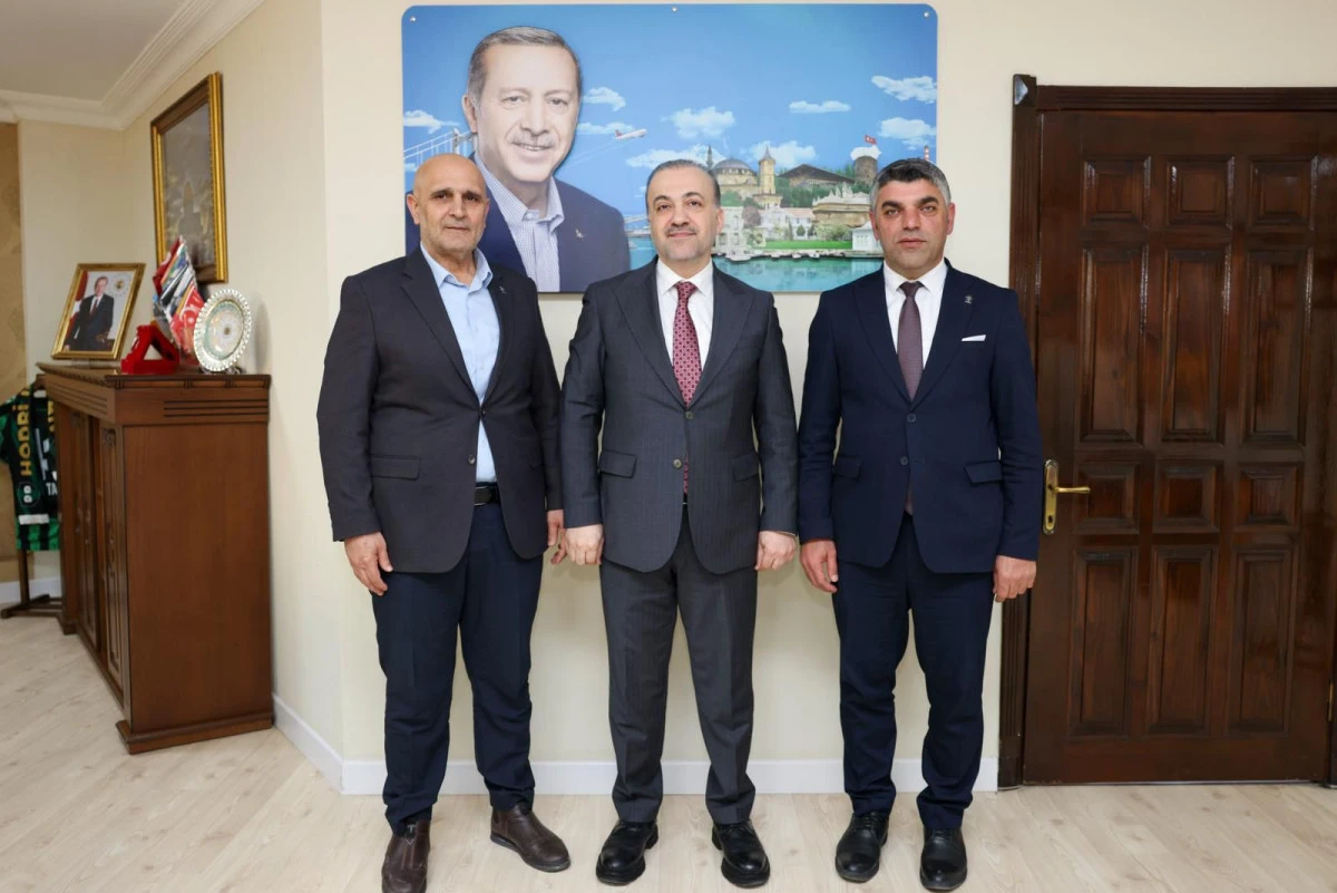 İYİ PARTİDEN İSTİFA ETTİ AK PARTİ&rsquo;YE KATILDI