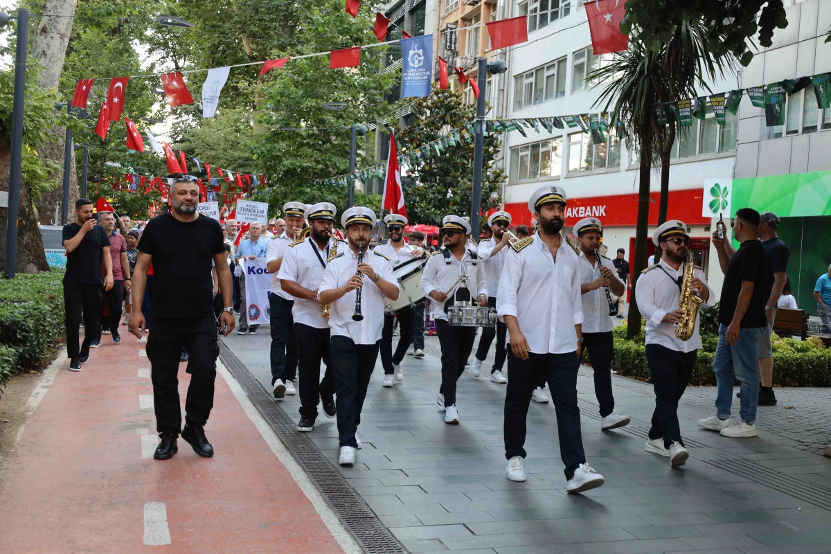 KOCAELİ’DE 2. BALKAN HALK OYUNLARI RÜZGÂRI ESTİ