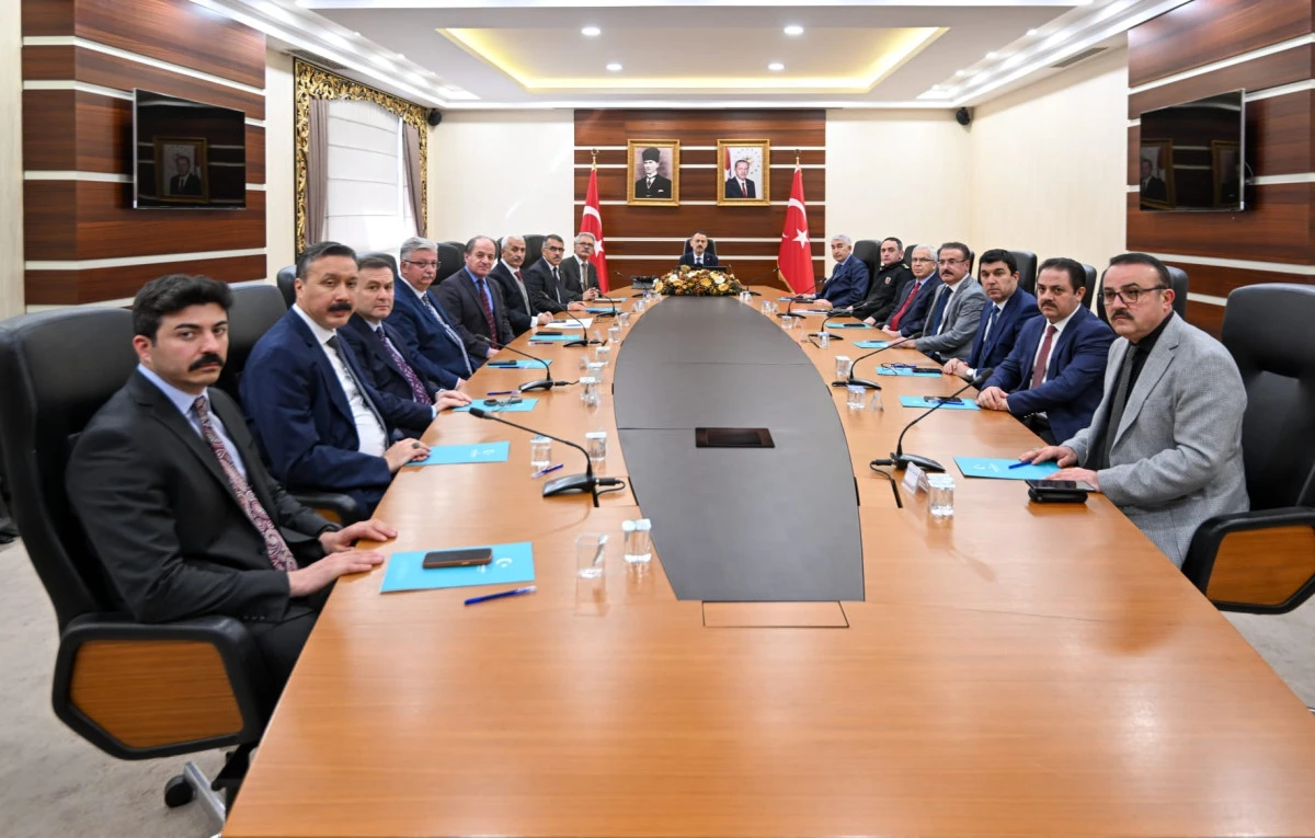 KOCAELİ&rsquo;DE OKUL G&Uuml;VENLİĞİ MASADA: &Ouml;NLEMLER ARTIRILIYOR