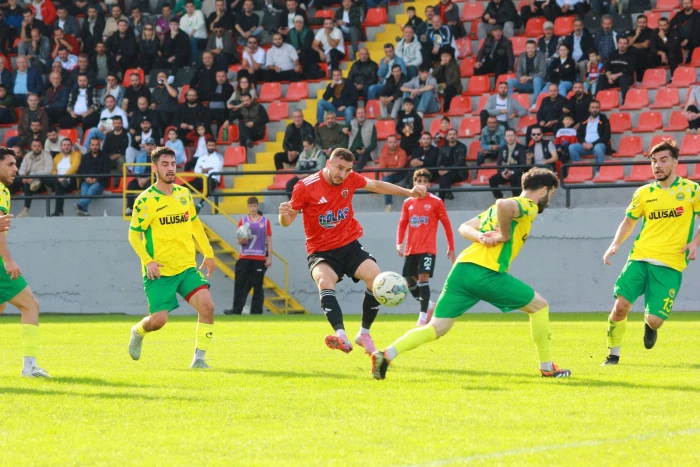 LİDER GÖLCÜKSPOR! 