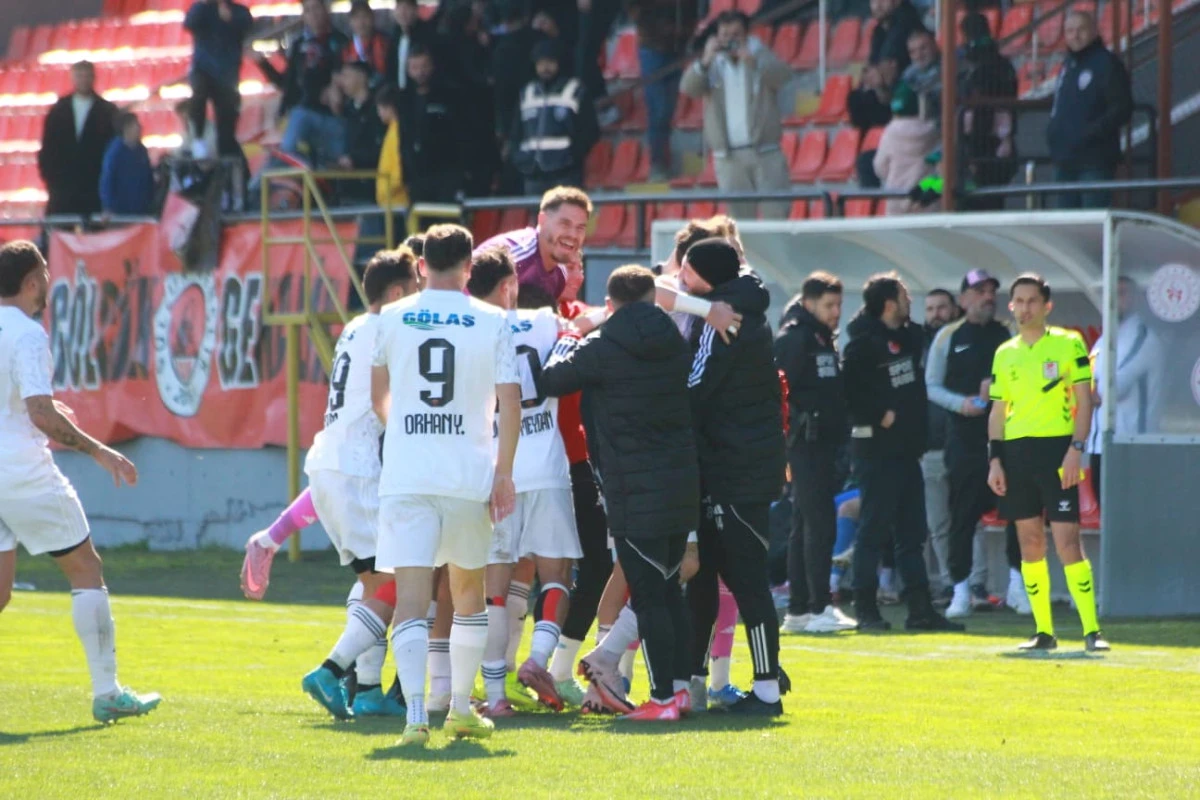 LİDER G&Ouml;LC&Uuml;KSPOR ŞAMPİYONLUĞA KOŞUYOR