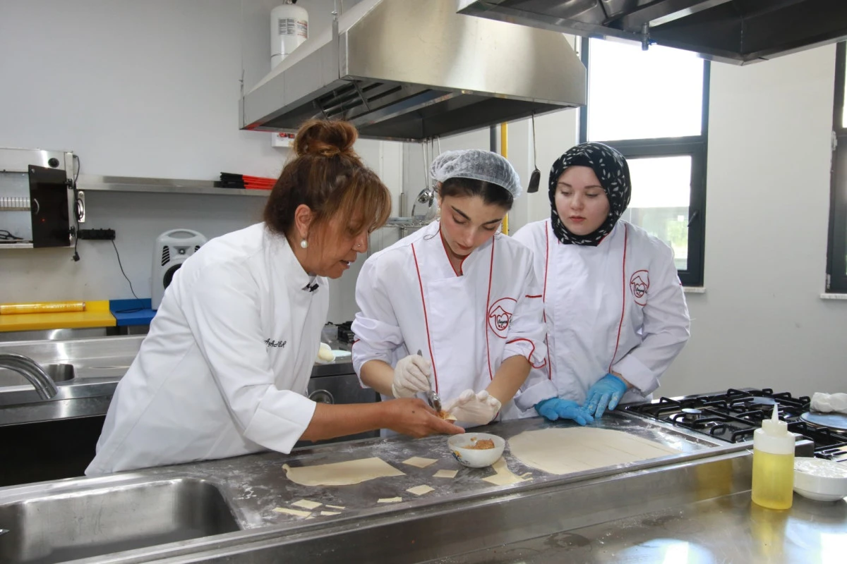MASTERCHEF AYTEN SANER’DEN LEZZET DERSİ