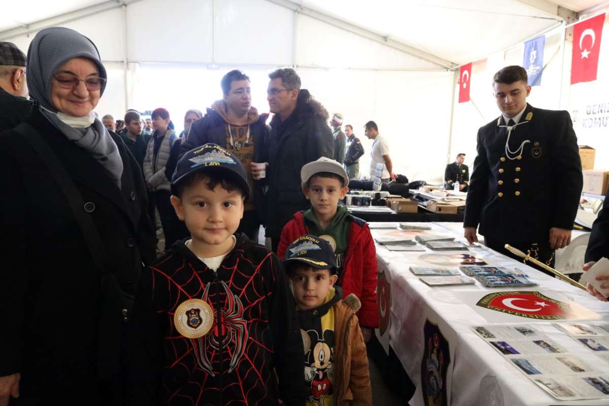 MAVİ VATANDAKİ GURURUMUZA YOĞUN İLGİ SÜRÜYOR