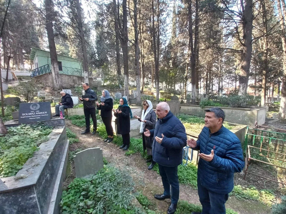 MEHMET ANIKER KABRİ BAŞINDA ANILDI