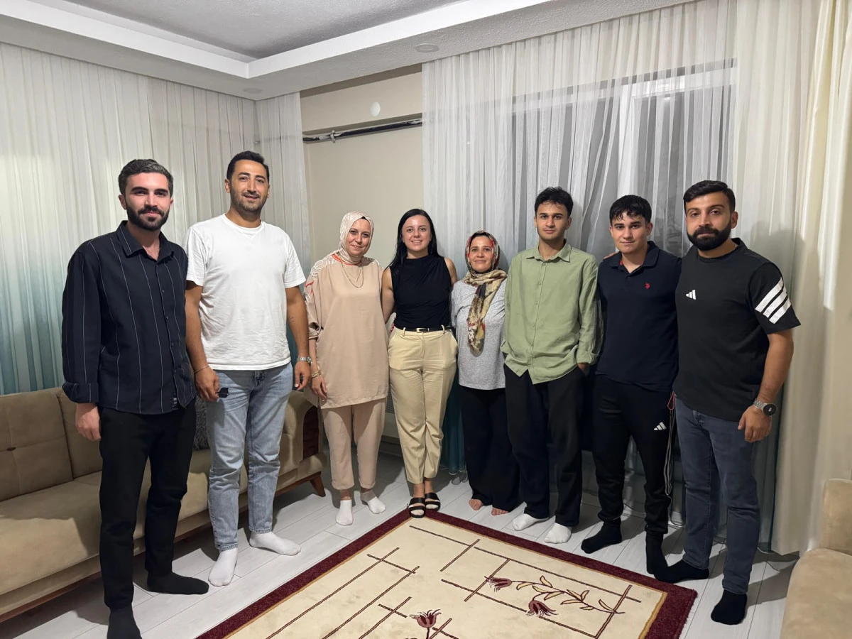 MHP G&ouml;lc&uuml;k&rsquo;ten g&ouml;n&uuml;llere dokunan ziyaret