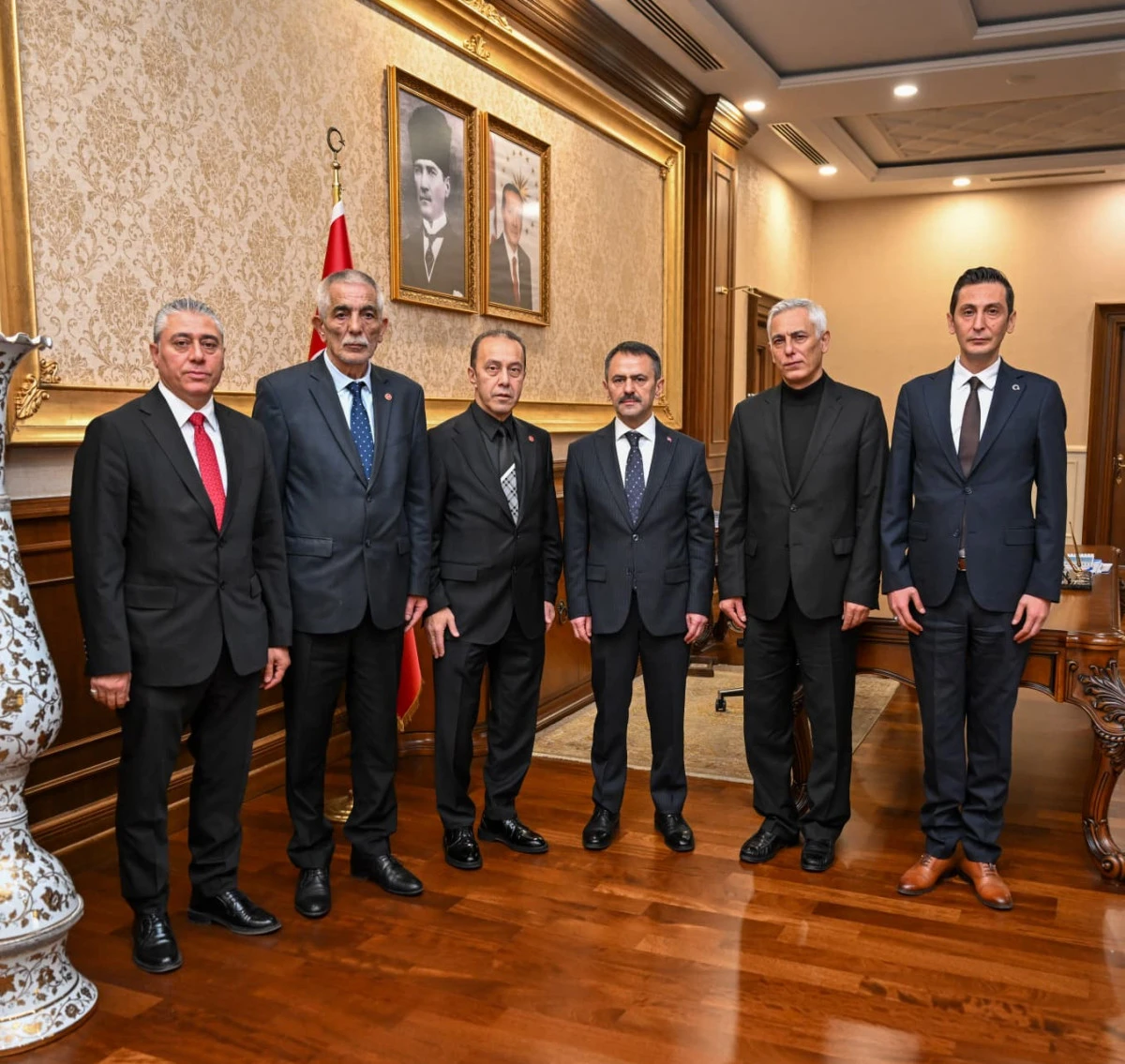 MHP KOCAELİ YENİ İL BAŞKANINDAN, VALİ İLHAMİ AKTAŞ&rsquo;A ZİYARET