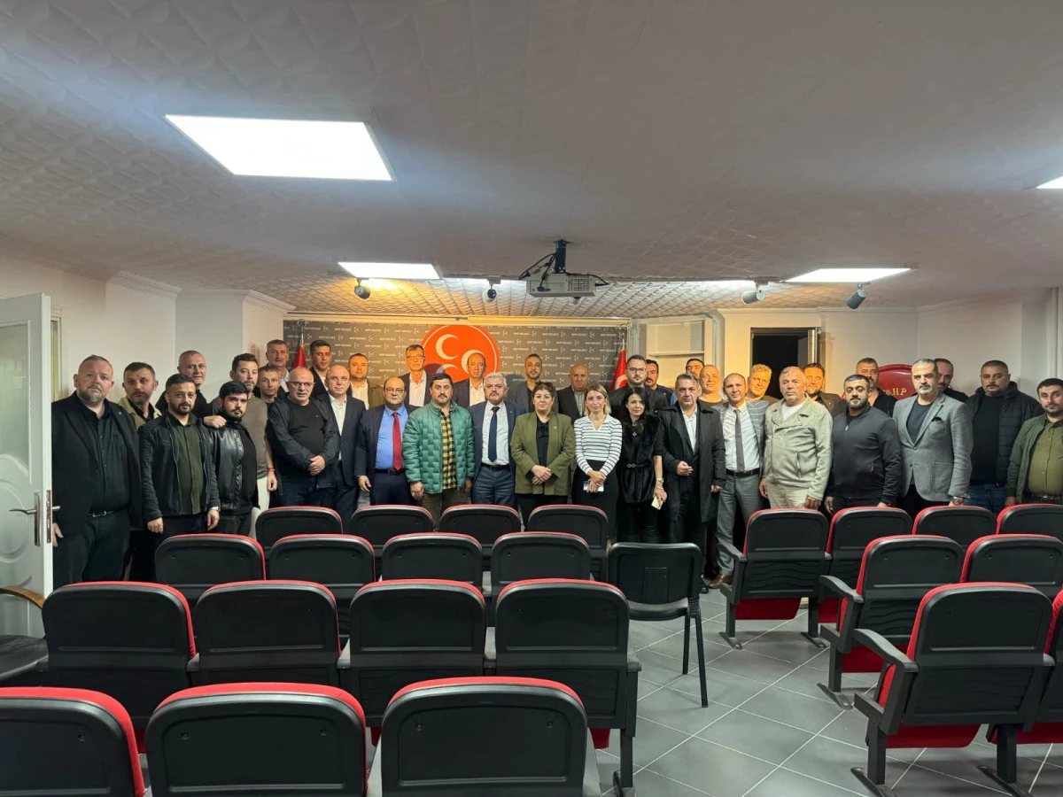 MHP'DE 6 YÖNETİCİ İSTİFA ETTİ