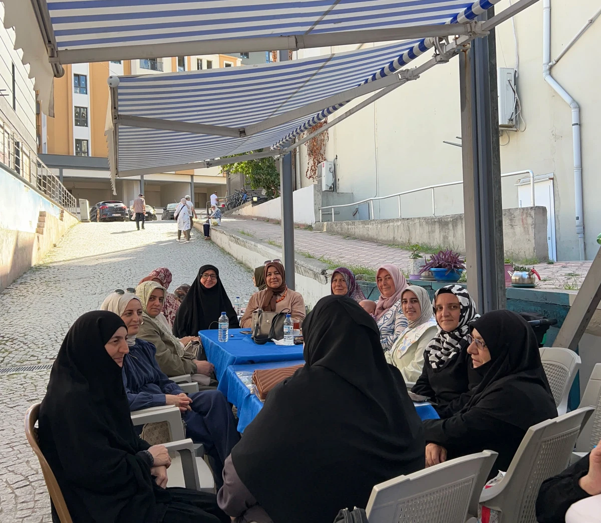 Saadet Partili kadınlardan sosyal destek projelerine katkı