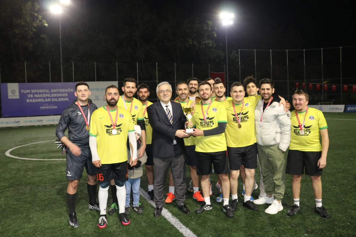 SAĞLIK&Ccedil;ILAR FİNALİNE YOĞUN İLGİ