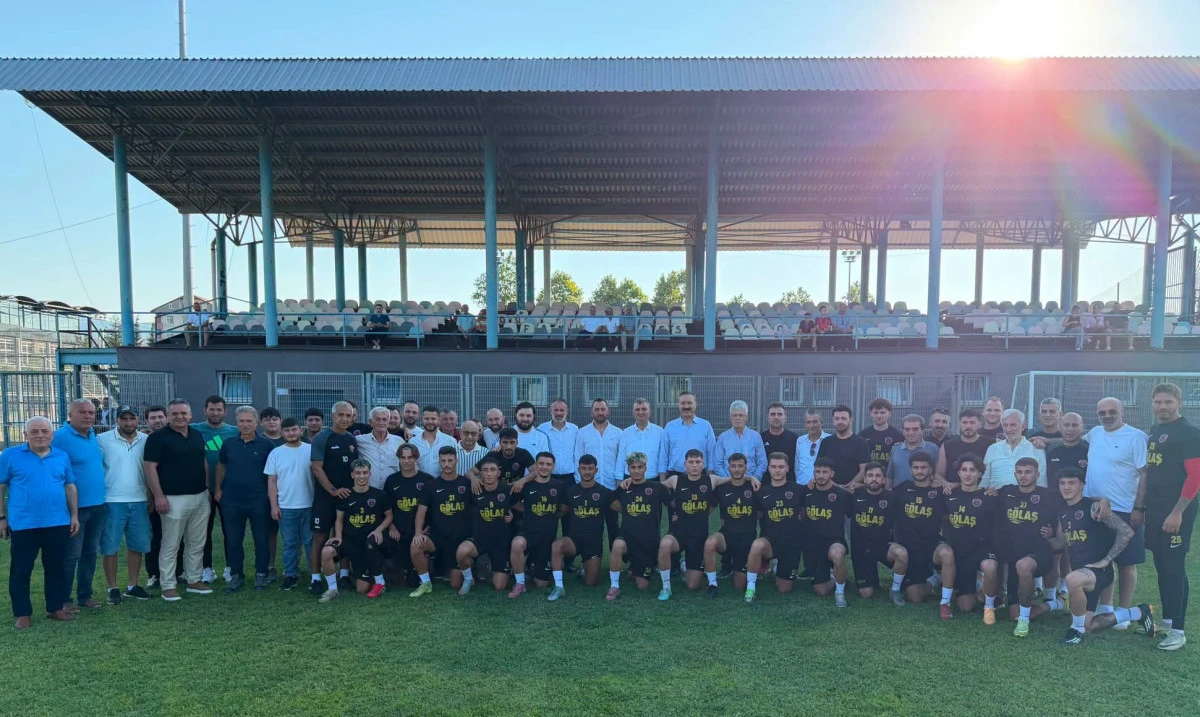 Şampiyon G&ouml;lc&uuml;kspor Yeni Sezon İ&ccedil;in Sahaya İndi