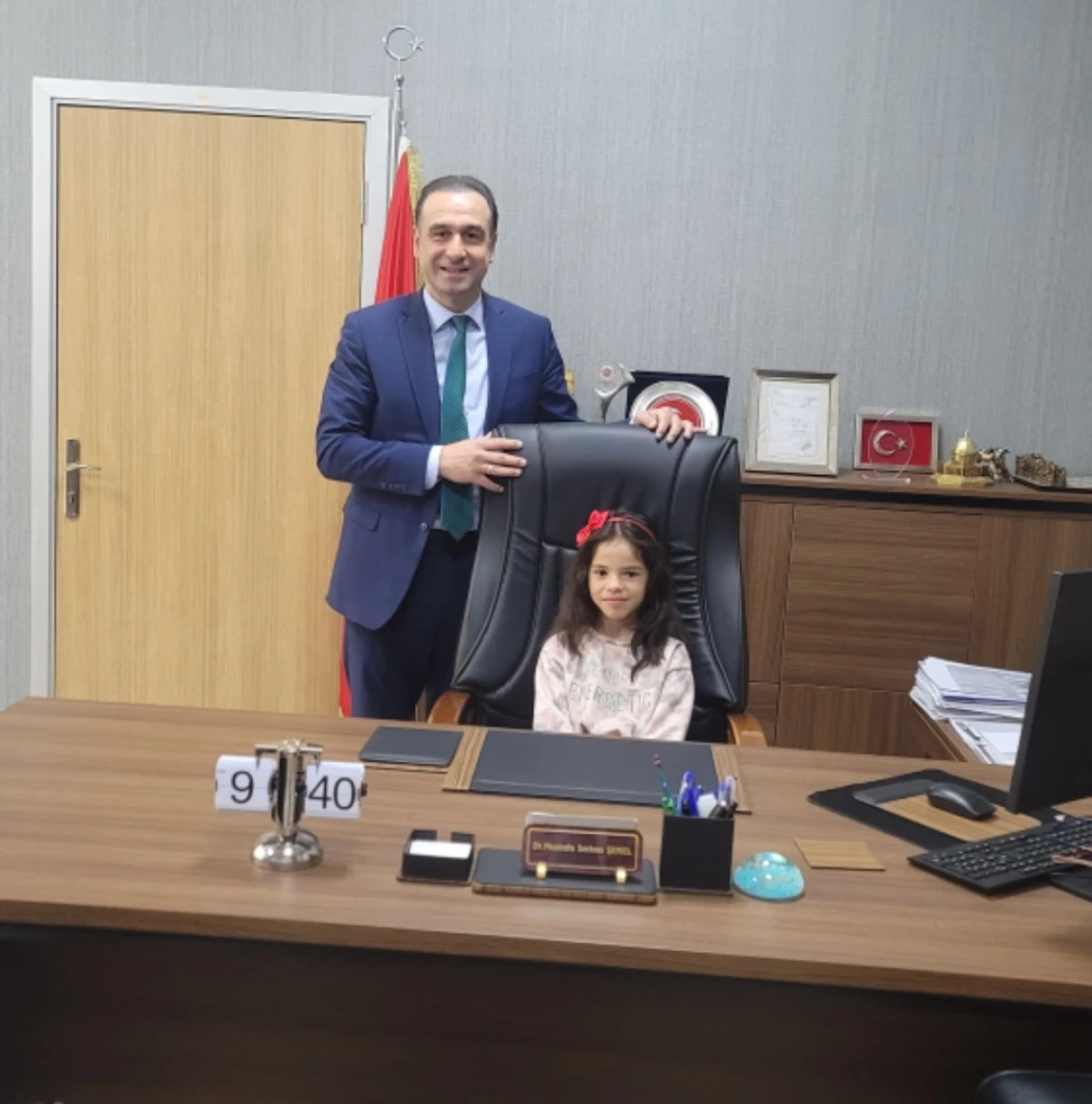ŞENEL: 23 NİSAN ÇOCUKLARA HEDİYE EDİLEN BİR BAYRAMDIR