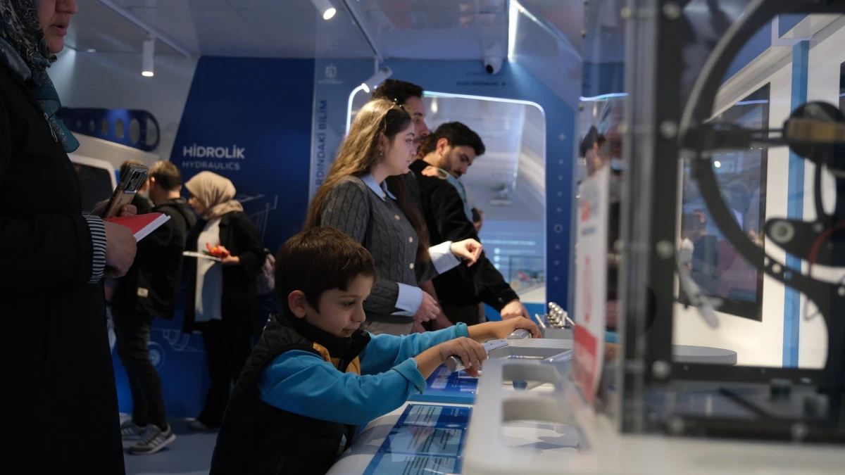 UÇAKPARK, BİLİM MERAKIYLA DOLUP TAŞIYOR