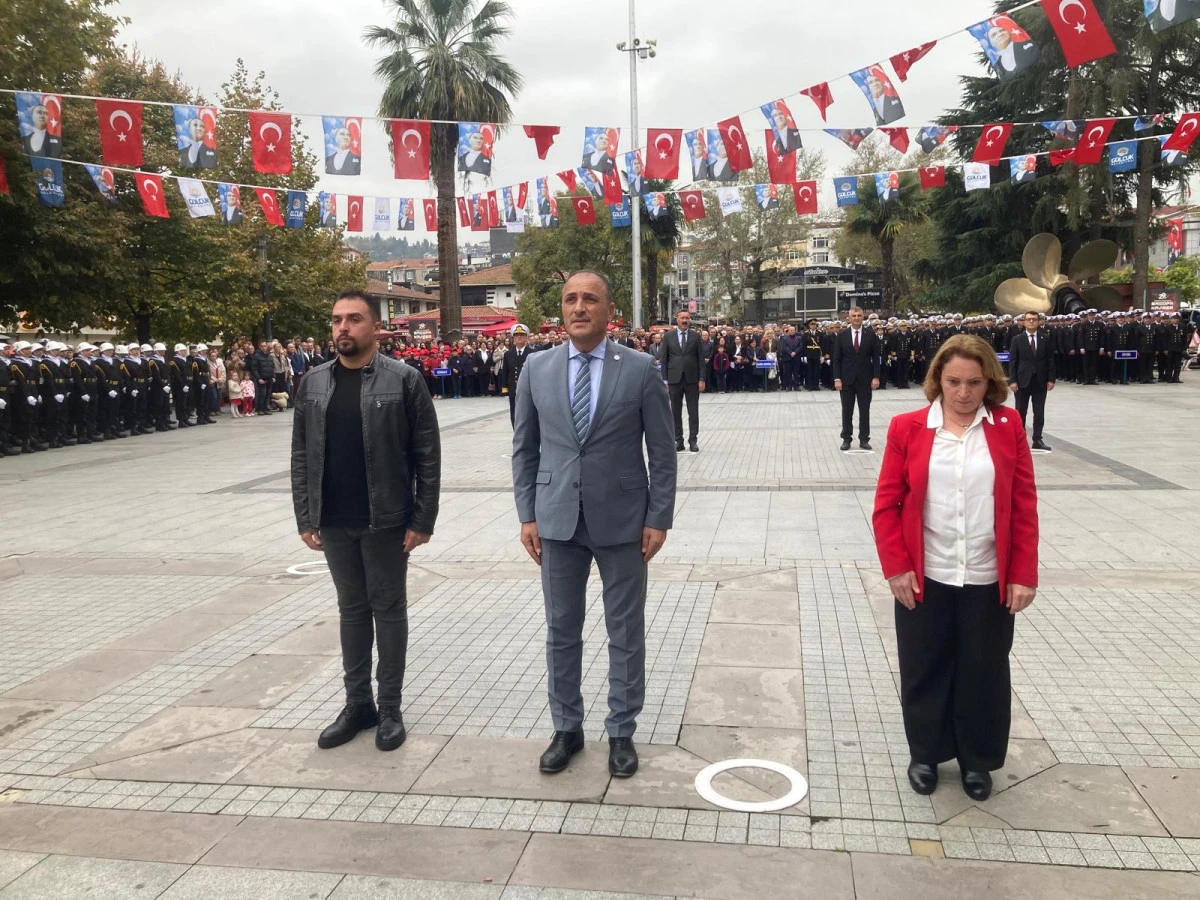 UZUNER: CUMHURİYETİ YARINLARA TAŞIMAK EN B&Uuml;Y&Uuml;K G&Ouml;REVİMİZ