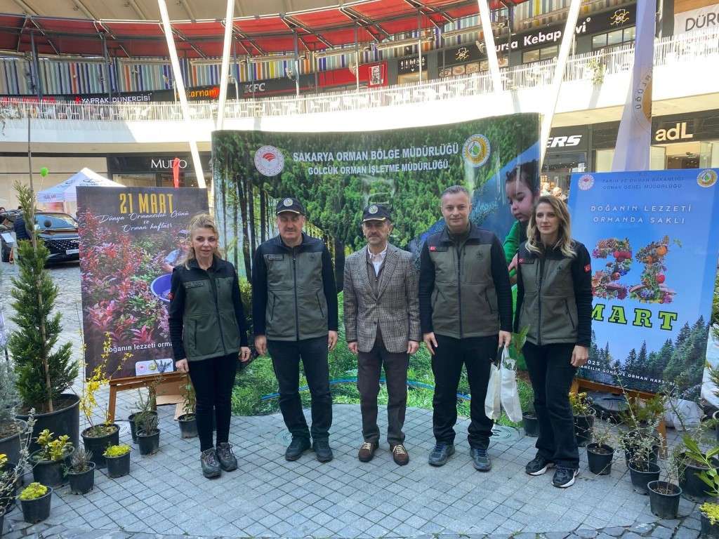 VALİ AKTAŞ, GÖLCÜK ORMAN İŞLETME MÜDÜRLÜĞÜ TARAFINDAN DÜZENLENEN FİDAN DAĞITIMINA KATILDI